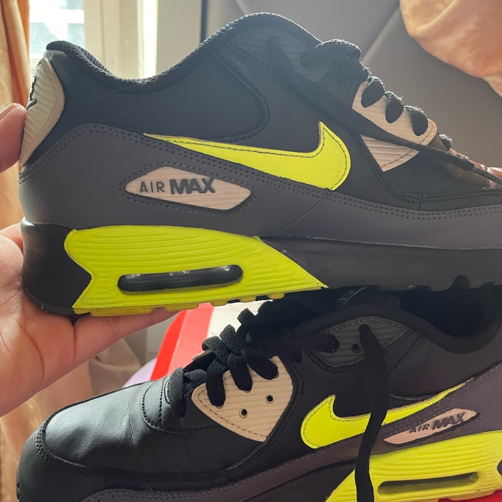 Nike Sneakers